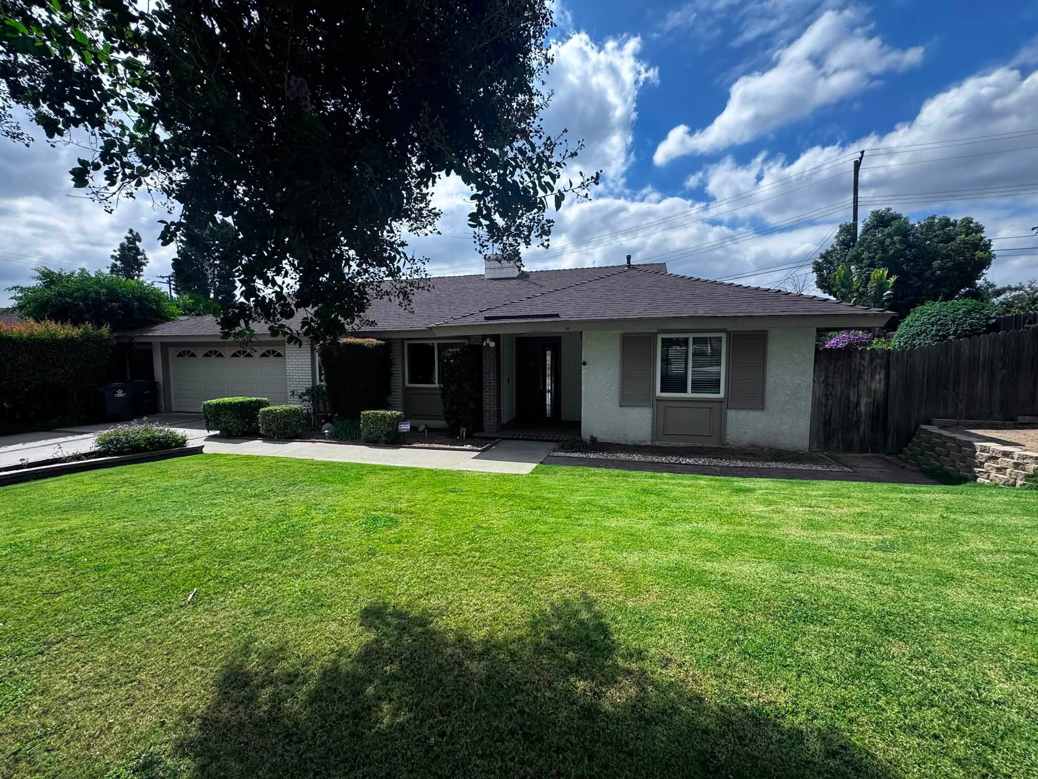 Arroues Dr, Fullerton photo 2